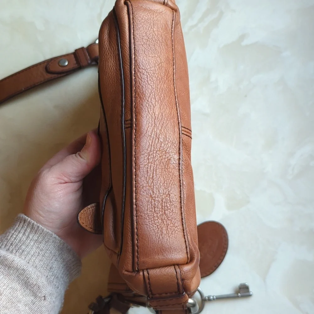 Vintage Fossil Tan Leather Maddox Crossbody Shoulder Bag - Picture 7 of 7